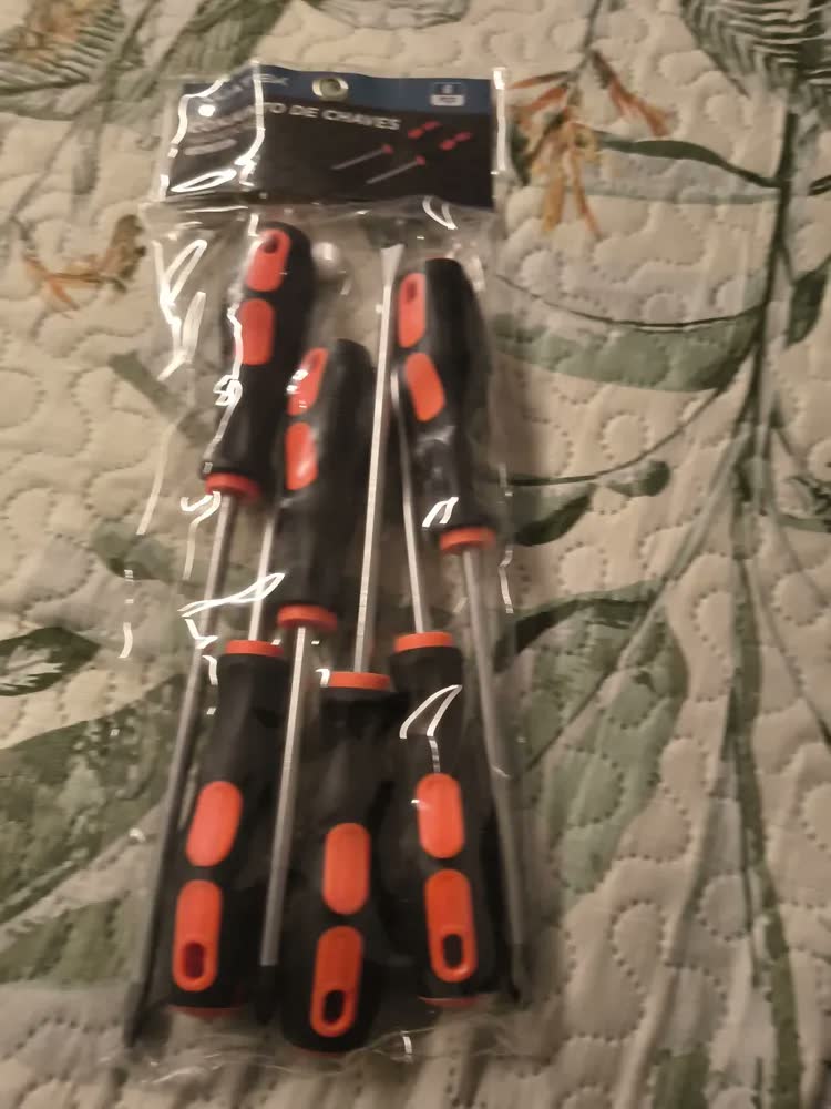 foto de KIT CHAVE DE FENDA JOGO COM 6 CHAVES PEÇAS PHILLIPS MAGNÉTICA IMANTADA COM IMÃ PARA PARAFUSO CABO EMBORRACHADO AÇO CARBONO STRONEX