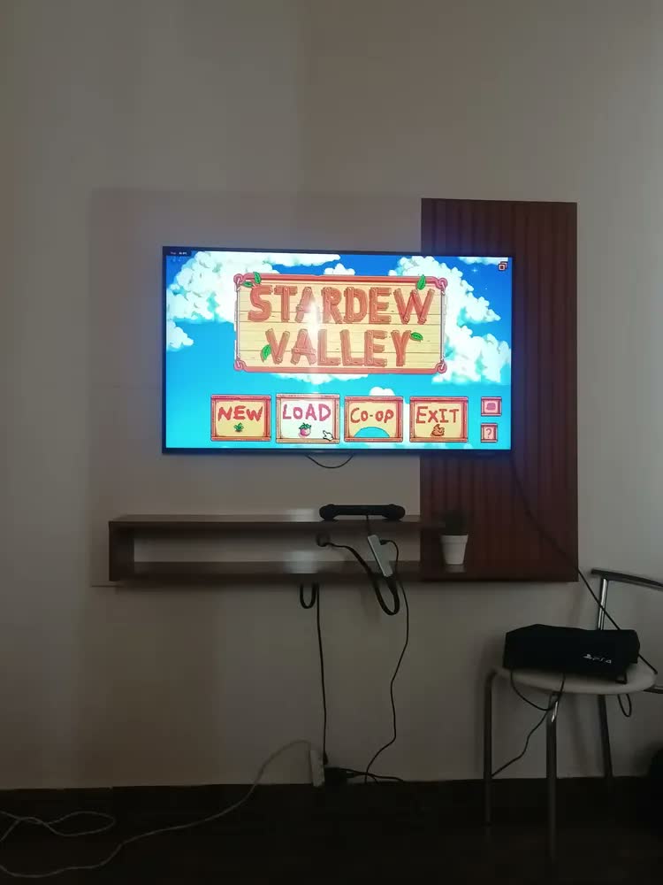 foto de Painel Para TV 50 Polegadas Ripado Com Nichos Freijó Off White Trio Casa