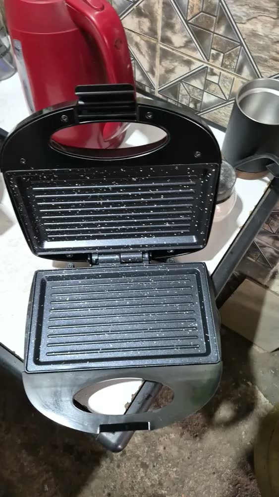 foto de Sanduicheira Inox Blackstone Midea Inox
