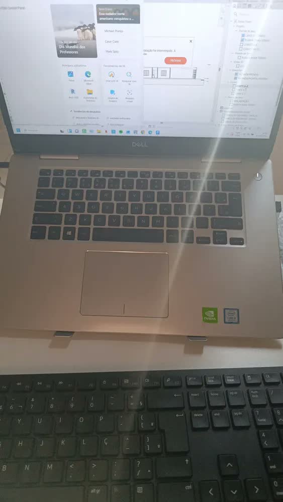 foto de Suporte Para Notebook e Macbook de Alumínio Dobrável Prateado