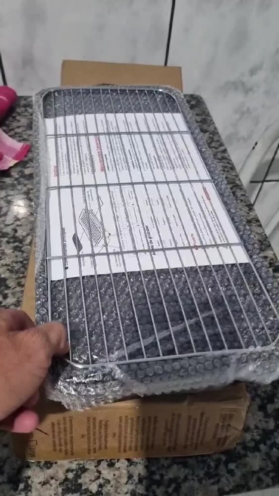 foto de Churrasqueira Eletrica Para Bancada com pe Grill ELT-5720 Sem fumaça Para Apartamento Eletrozon Bege