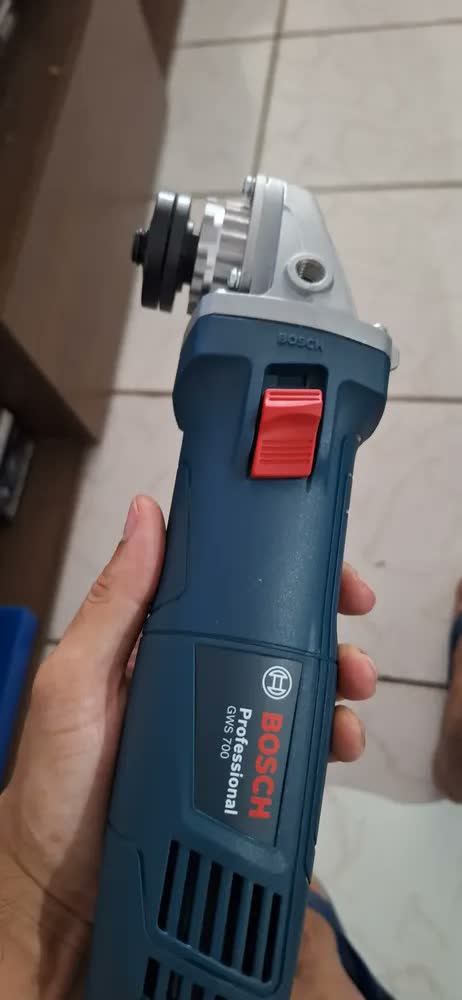 foto de Bosch Professional GWS 700 c/ 3 Discos Corrente elétrica - Azul-turquesa