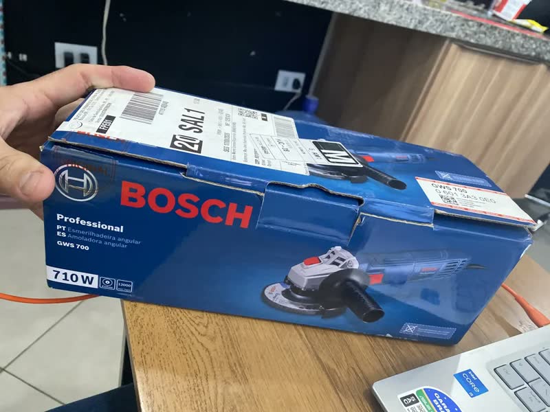 foto de Bosch Professional GWS 700 c/ 3 Discos Corrente elétrica - Azul-turquesa