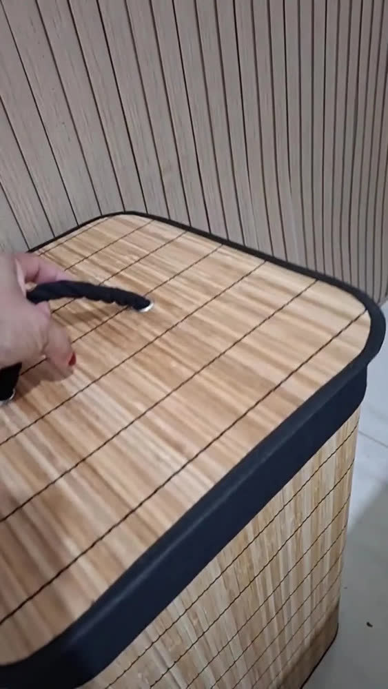 foto de Cesto Organizador De Roupa Suja Com Alça 75 Litros Bambu Dobrável Grande Com Forro De Linho Pítia