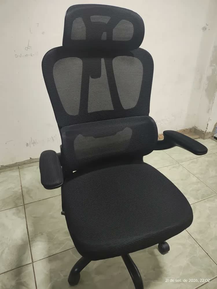 foto de Cadeira Ergonômica Mesh Preta Para Escritório