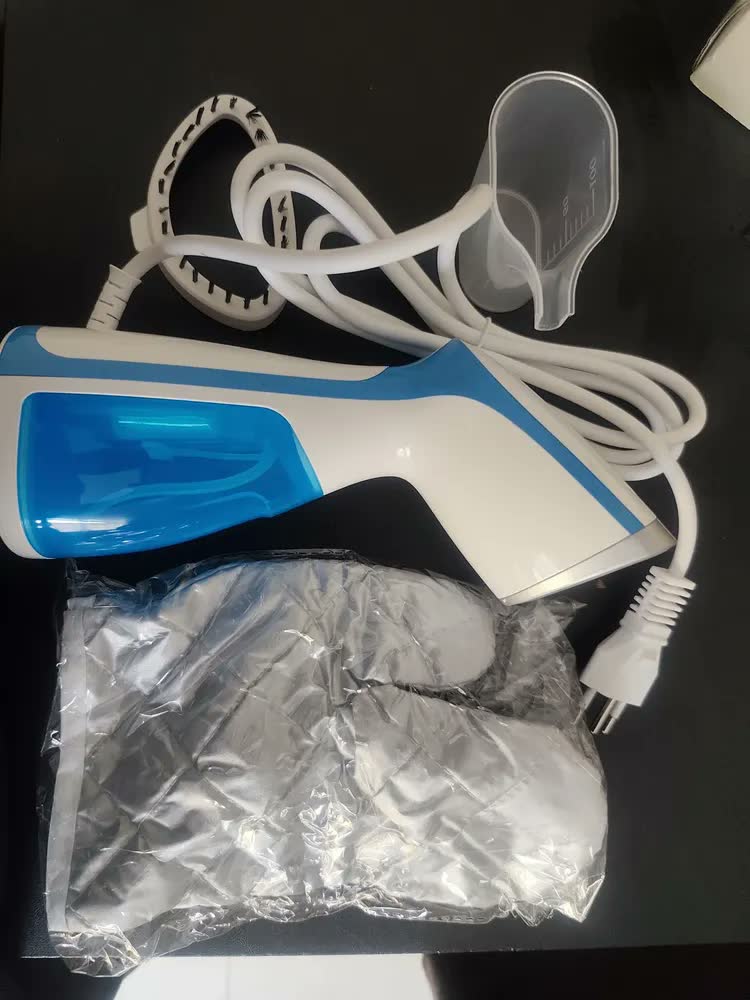 foto de Passadeira A Vapor Portátil 1500W Aquecimento Rápido 20S Para Vários Tecidos Chiyumc Ferro Vaporizador Vertical De Mão,Removedor De Rugas,Higienizador Limpeza,Tira Pelos,Ideal Para Viagens E Para Casa