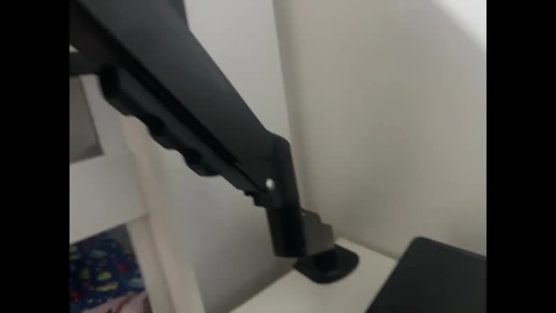 foto de Suporte Para Monitores Articulado De Mesa Pistão A Gás 10-27 Preto