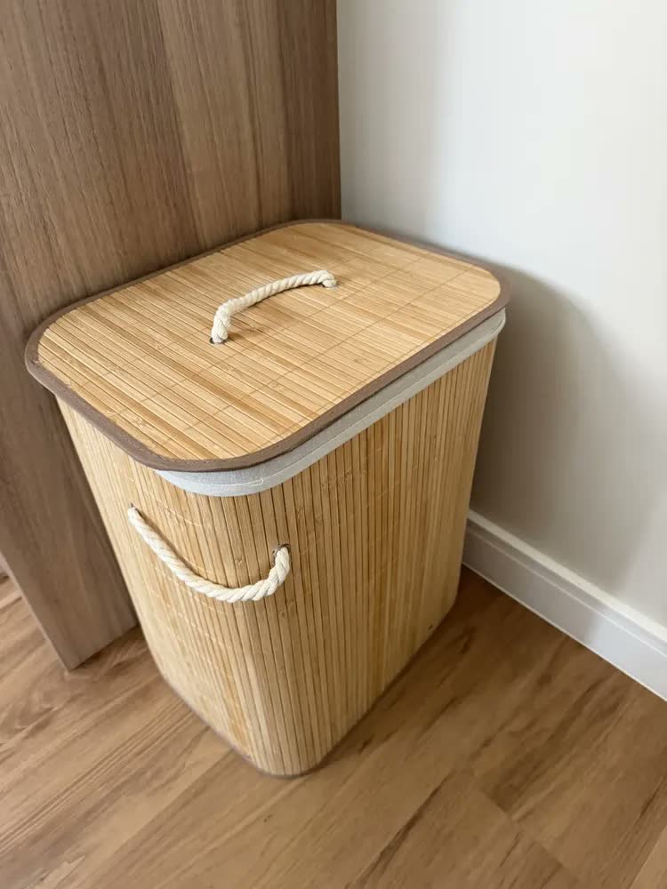foto de Cesto Roupa Bambu Retangular Dobrável Com Tampa Alças 60l Bege c/ Forro p/ Roupas Sujas