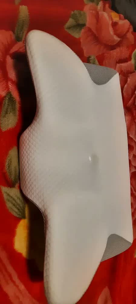 foto de Pluma Negra Travesseiro Cervical Ortopédico de Espuma Viscoelástica Anti-Ronco, Ergonômico e Respirável, Suporte para Pescoço e Coluna, Conforto para Dormir de Lado e de Costas, Capa Removível Lavável