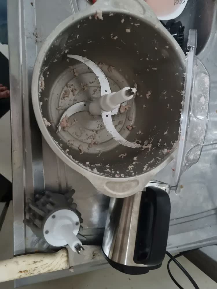 foto de Processador De Alimentos Elétrico 5 Litros 3 Velocidades Aço Inox Multiprocessador Triturador e Cortador com Descascador de Alho