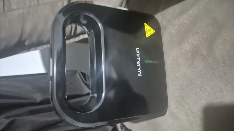 foto de Sanduicheira 2 em 1 Elétrica Grill Antiaderente 750W