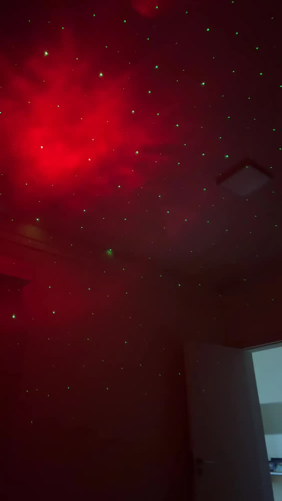 foto de Projetor Astronauta Rezzet LED RGB para Quarto Infantil com Galáxia e Nebulosa
