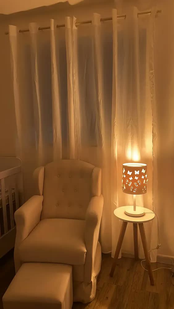 foto de Abajur Borboletas/ Quarto Bebê/ Criança/ Infantil/ Recortes
